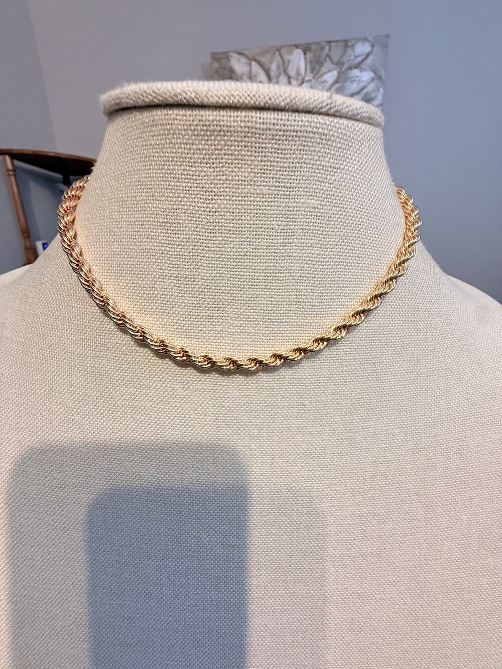 Gold Tone Rope Chain Choker Necklace 14”